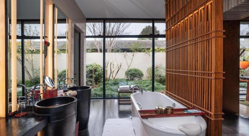 Ahn Luh Zhu Jia Jiao Hotel Shanghai Bagian luar foto